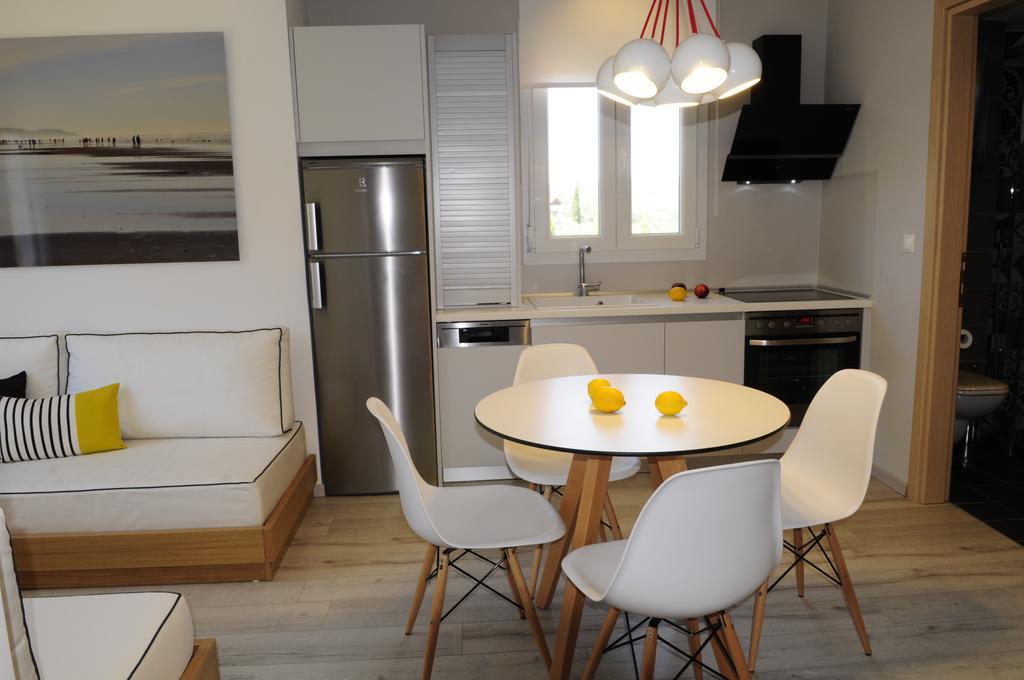 Daire Fillis House Vourvourou